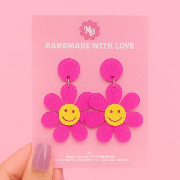 Pink Smiley Daisy Earrings — Cute Retro Flower Dangle Kawaii Jewelry - Picture 5 of 5